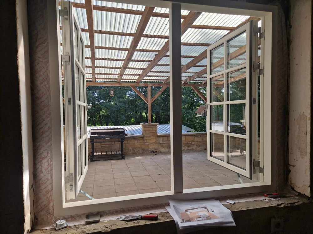 Skandinavisches Holzfenster Dänisches Fenster nach außen öffnet Montage Monteur